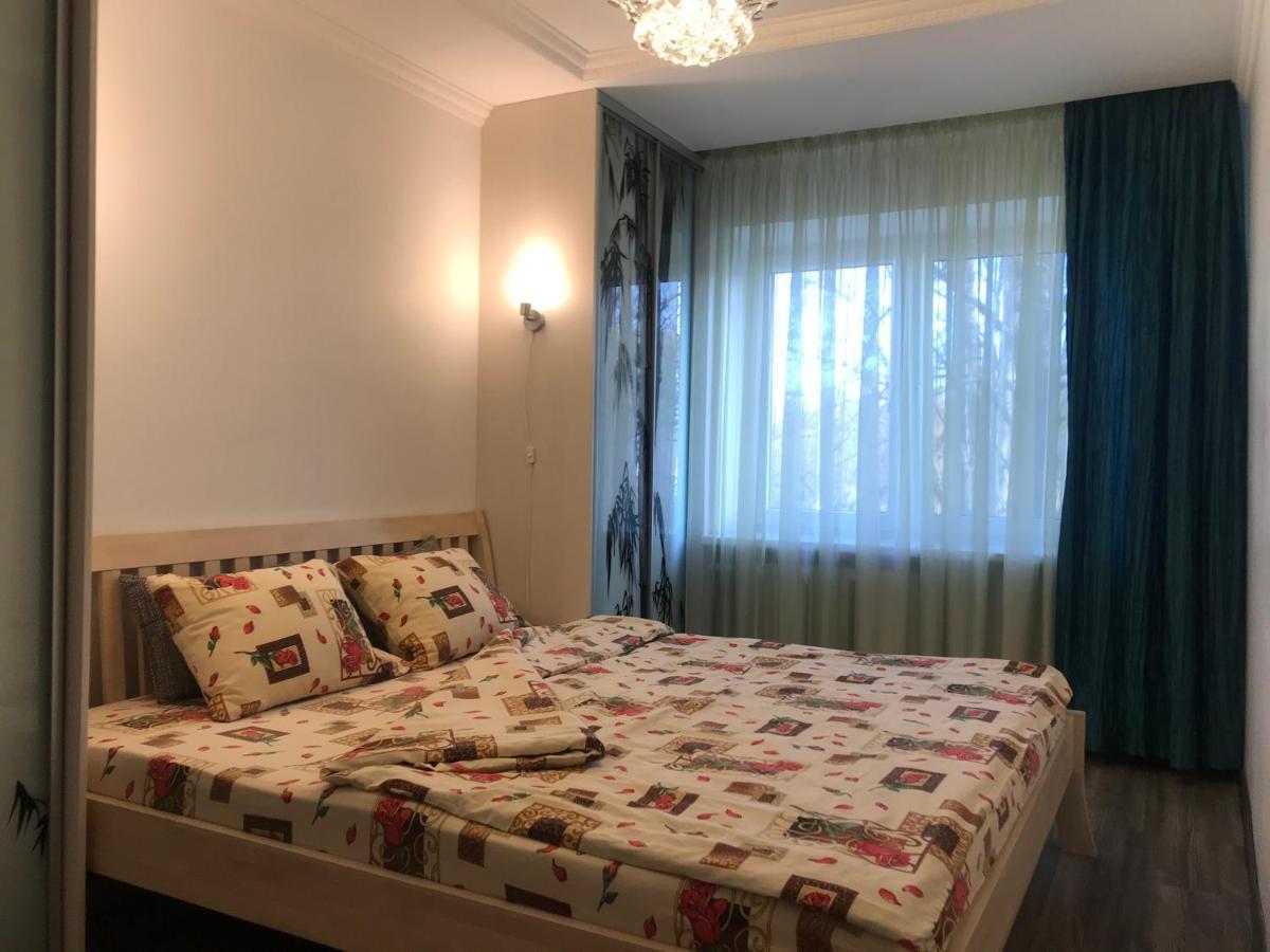 Fine Apartment Йелгава Екстериор снимка
